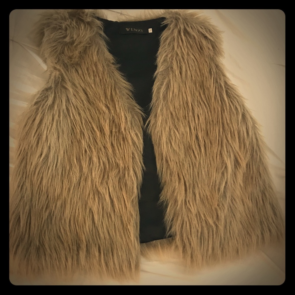 Super Cute Faux Fur Vest
